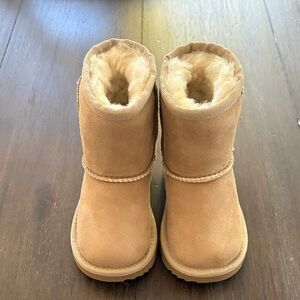 Toddler UGG Boots. Brand new without tags